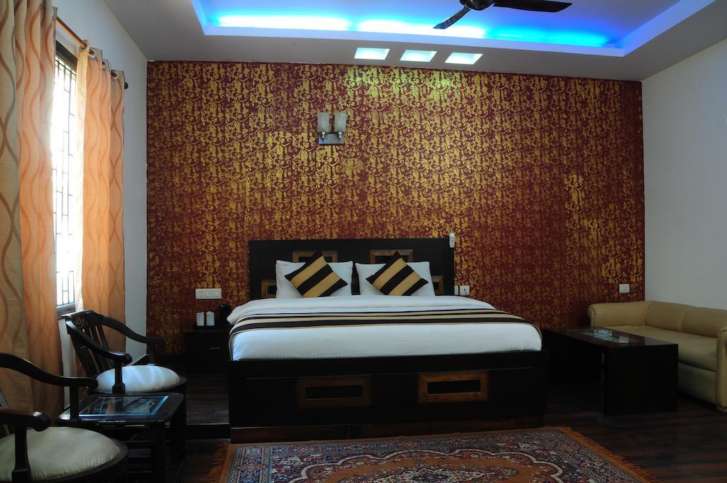Airport Hotel Daya Capitol New Delhi Exterior photo
