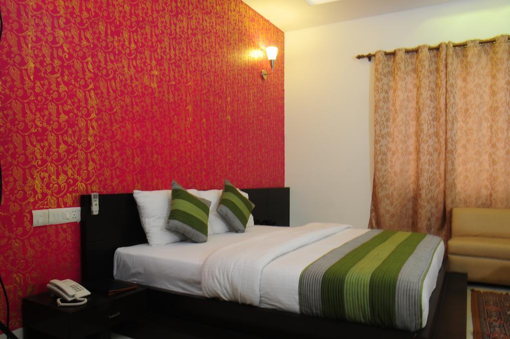Airport Hotel Daya Capitol New Delhi Exterior photo