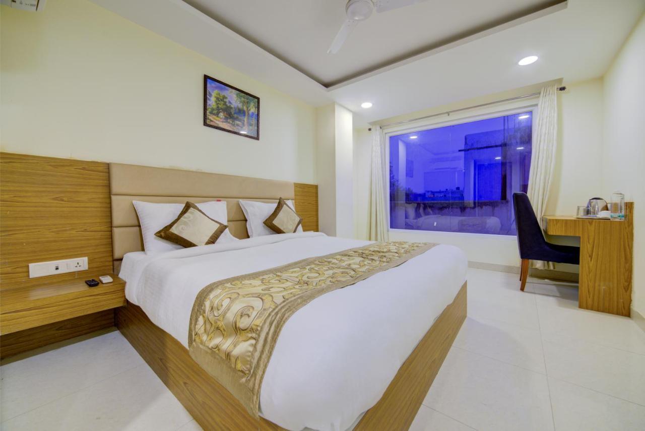 Airport Hotel Daya Capitol New Delhi Exterior photo