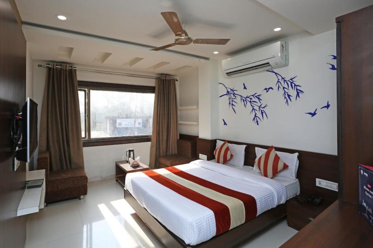 Airport Hotel Daya Capitol New Delhi Exterior photo