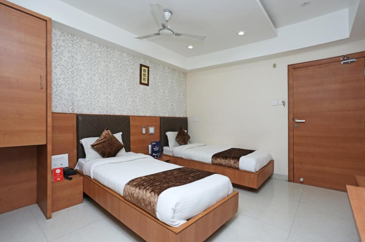 Airport Hotel Daya Capitol New Delhi Exterior photo